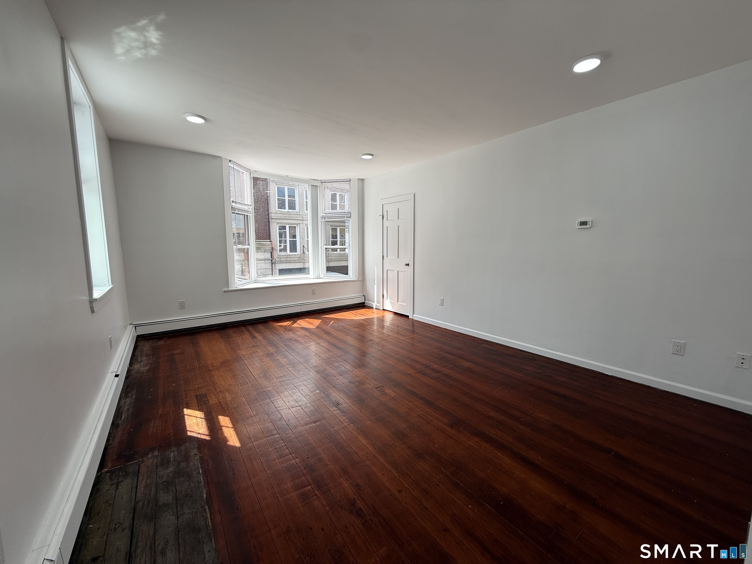 18 Bank Street New London, CT 06320 - Photo 15 of 16