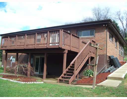 1233 Pinewood Road Irwin, PA 15642 - Photo 15 of 18 Exterior Back.