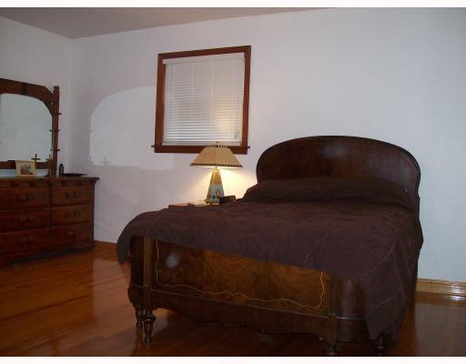 1233 Pinewood Road Irwin, PA 15642 - Photo 9 of 18 Master Bedroom.