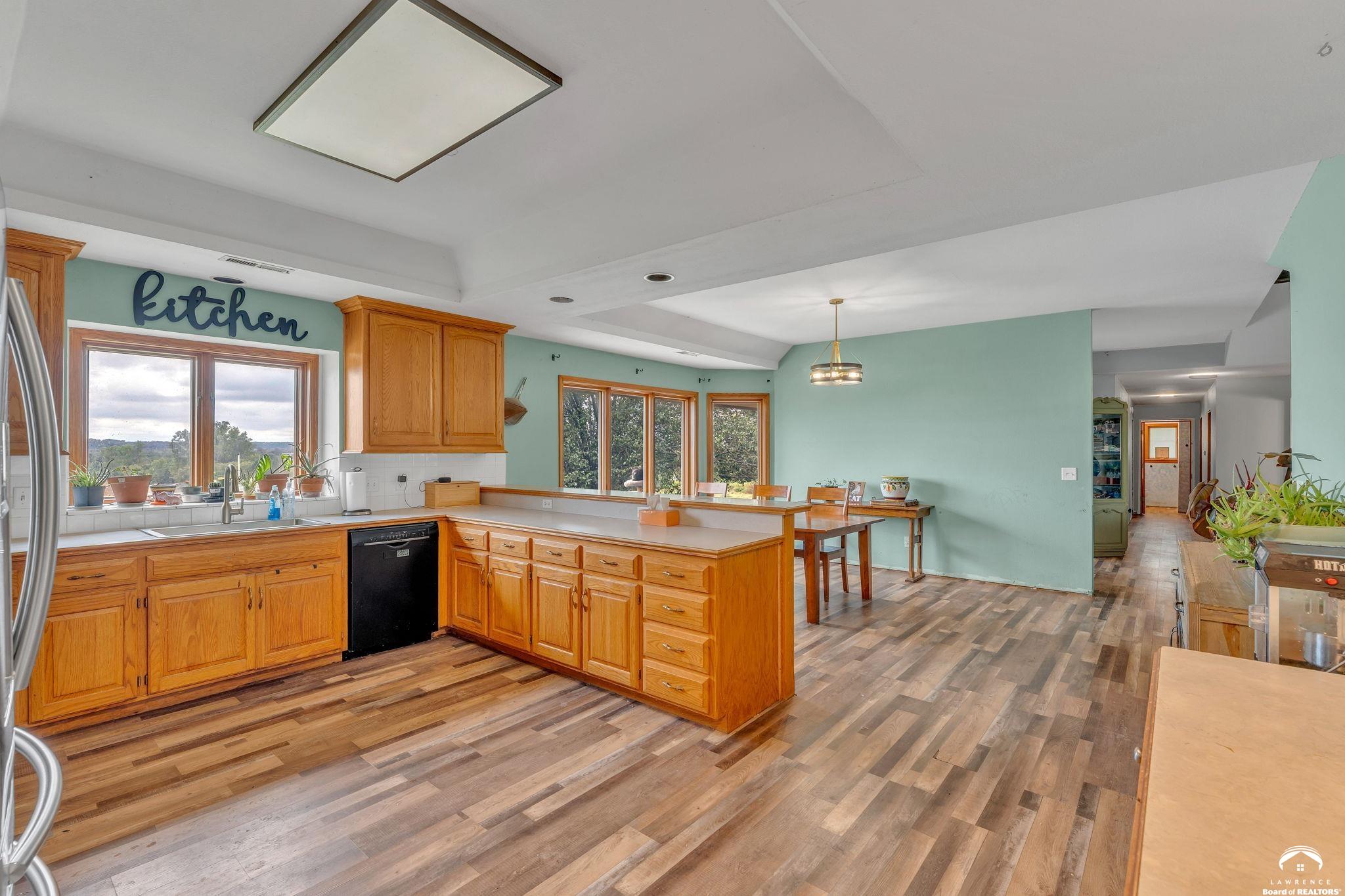 1058 East 932 Road Lawrence, KS 66047 - Photo 17 of 51 Gallery Image 17