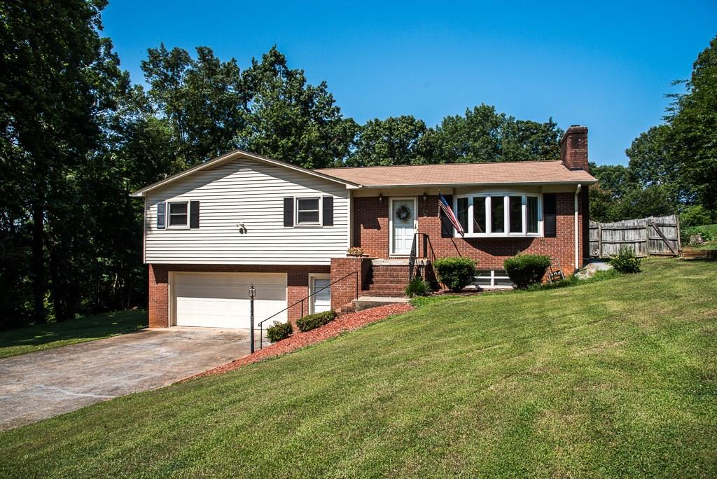 294 NW Road Hickory, NC 28601 - Photo 1 of 26 Gallery Image 1