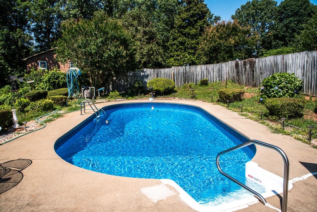 294 NW Road Hickory, NC 28601 - Photo 3 of 26 Gallery Image 3