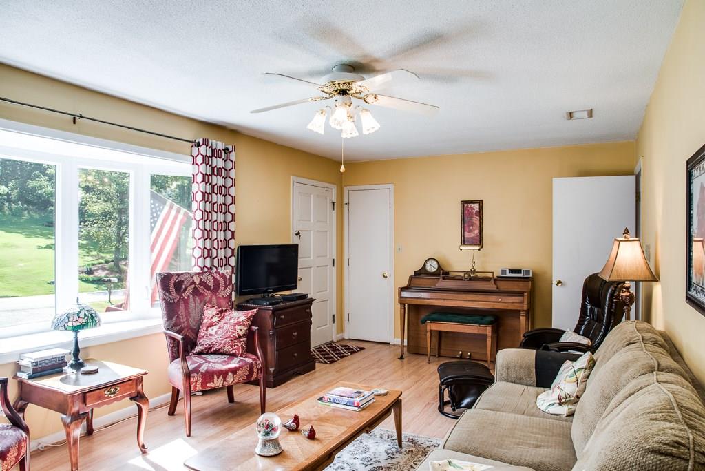 294 NW Road Hickory, NC 28601 - Photo 5 of 26 Gallery Image 5
