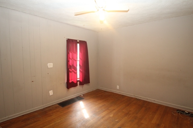 707 South Umbarger Road Muncie, IN 47304 - Photo 5 of 20 Gallery Image 5