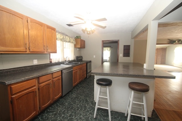 707 South Umbarger Road Muncie, IN 47304 - Photo 8 of 20 Gallery Image 8