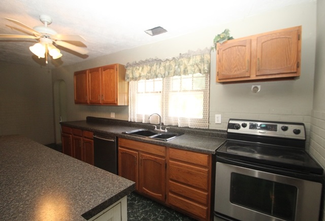 707 South Umbarger Road Muncie, IN 47304 - Photo 9 of 20 Gallery Image 9