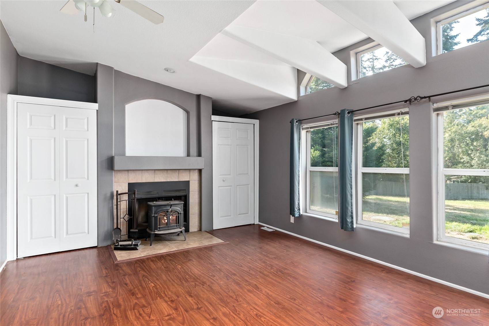 1909 East Hunskor Road Oak Harbor, WA 98277 - Photo 16 of 35 Gallery Image 16