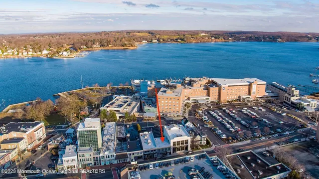 $2,700 | 37 East Front Street, Unit C, Red Bank, NJ 07701