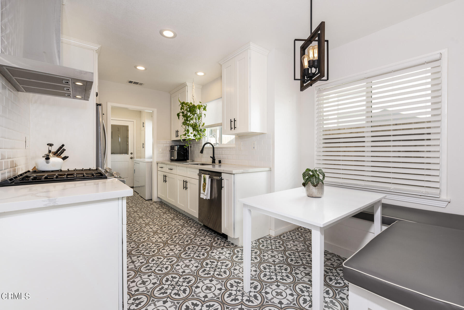 535 Ranchito Road Monrovia, CA 91016 - Photo 8 of 25 535_Ranchito_MLS_008