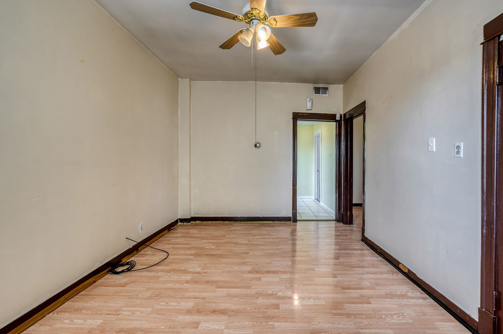 1738 North Harding Avenue Chicago, IL 60647 - Photo 15 of 21 a view of an empty room and window