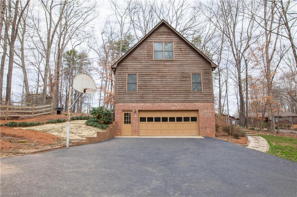 4313 Filmore Road Greensboro, NC 27409 - Photo 3 of 30 Gallery Image 3
