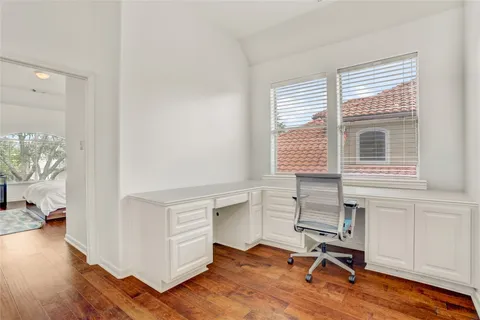 $1,600,000 | 11415 Legend Manor Drive, Houston, TX 77082