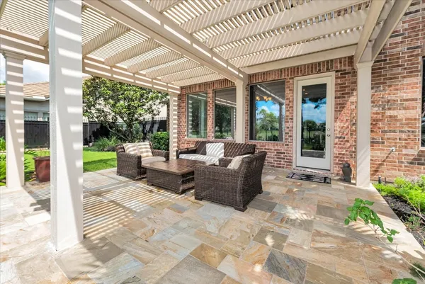 $1,600,000 | 11415 Legend Manor Drive, Houston, TX 77082