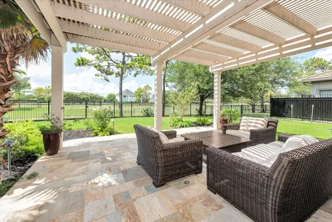 $1,600,000 | 11415 Legend Manor Drive, Houston, TX 77082