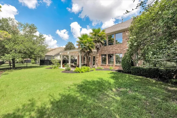 $1,600,000 | 11415 Legend Manor Drive, Houston, TX 77082