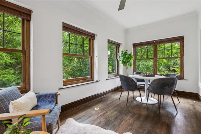 $800,000 | 4616 North Magnolia Avenue, Unit 1, Chicago, IL 60640