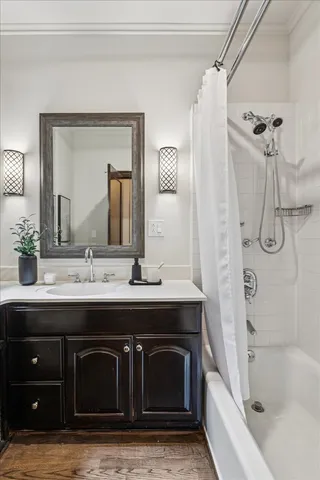 $800,000 | 4616 North Magnolia Avenue, Unit 1, Chicago, IL 60640