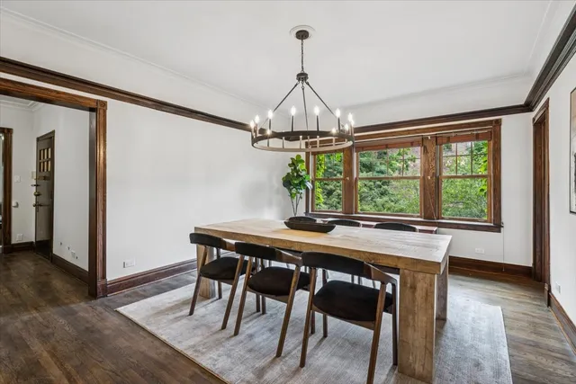 $800,000 | 4616 North Magnolia Avenue, Unit 1, Chicago, IL 60640