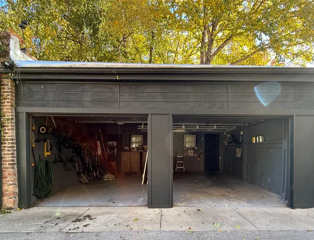 $800,000 | 4616 North Magnolia Avenue, Unit 1, Chicago, IL 60640