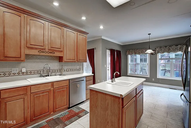 $390,000 | 1000 Quail Run, Erwin, TN 37650