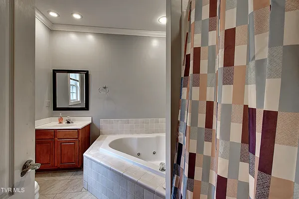 $390,000 | 1000 Quail Run, Erwin, TN 37650