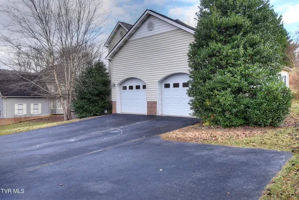 $390,000 | 1000 Quail Run, Erwin, TN 37650