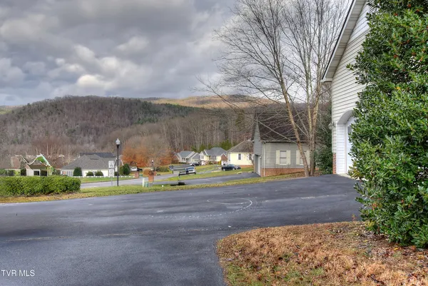 $390,000 | 1000 Quail Run, Erwin, TN 37650