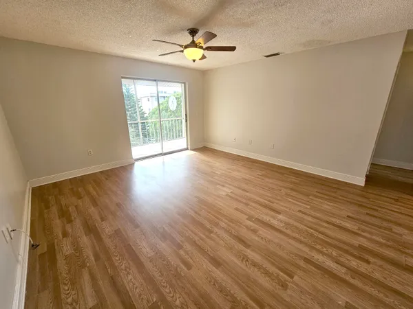 $1,400 | 3135 Shady Dell Lane, Unit 242, Melbourne, FL 32935