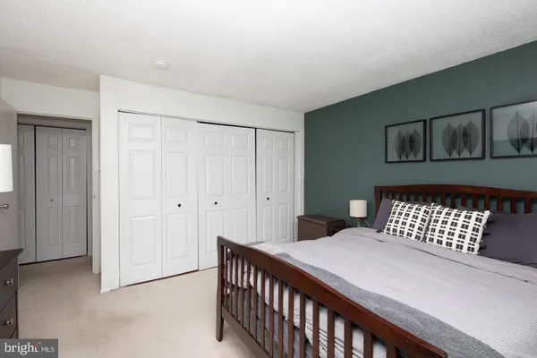 $1,900 | 250 Ridge Pike, Unit 346B, Lafayette Hill, PA 19444