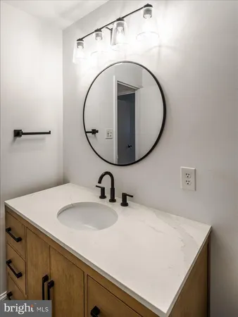 $1,900 | 250 Ridge Pike, Unit 346B, Lafayette Hill, PA 19444