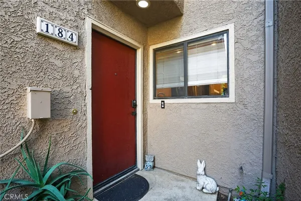 $575,000 | 2381 Archwood Lane, Unit 184, Simi Valley, CA 93063