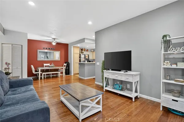 $575,000 | 2381 Archwood Lane, Unit 184, Simi Valley, CA 93063