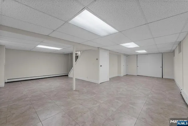 $699,000 | 14 Weeks Court, Clifton, NJ 07013