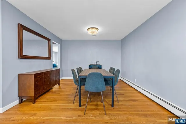 $699,000 | 14 Weeks Court, Clifton, NJ 07013