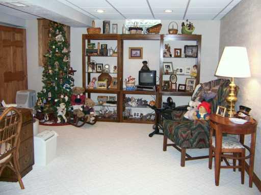 2117 Ramsey Road Monroeville, PA 15146 - Photo 7 of 8 Gallery Image 7