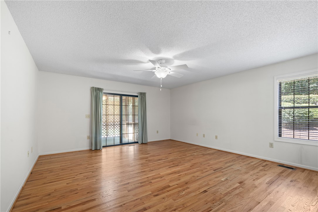 531 Sullivans Way Seneca, SC 29672 - Photo 16 of 34 Gallery Image 16