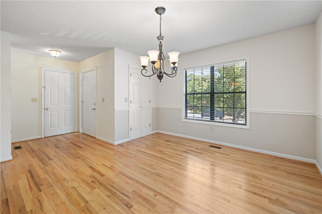 531 Sullivans Way Seneca, SC 29672 - Photo 8 of 34 Gallery Image 8
