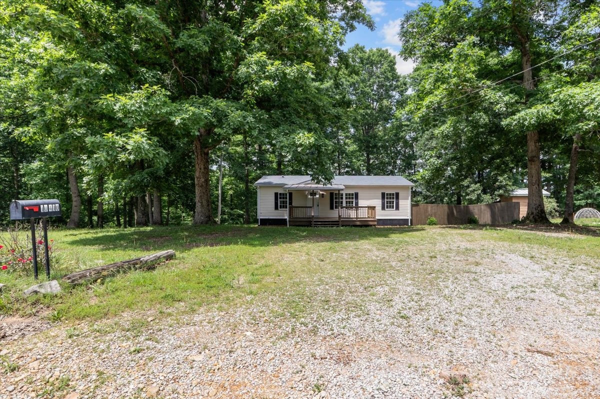 10410 Ridgecrest Drive Bon Aqua, TN 37025 - Photo 3 of 31