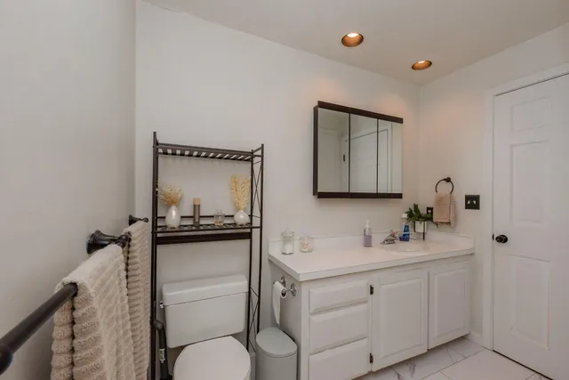 $634,900 | 380 Voter Hill Road, Farmington, ME 04938