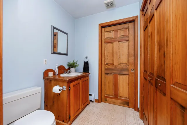 $634,900 | 380 Voter Hill Road, Farmington, ME 04938