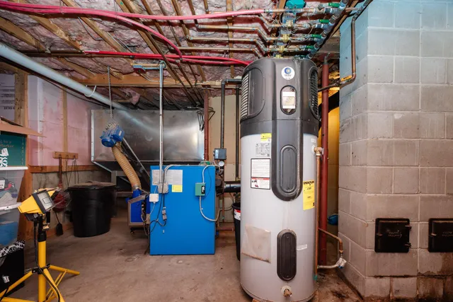 $634,900 | 380 Voter Hill Road, Farmington, ME 04938