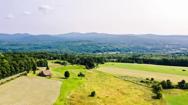 $634,900 | 380 Voter Hill Road, Farmington, ME 04938