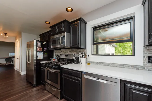 $634,900 | 380 Voter Hill Road, Farmington, ME 04938