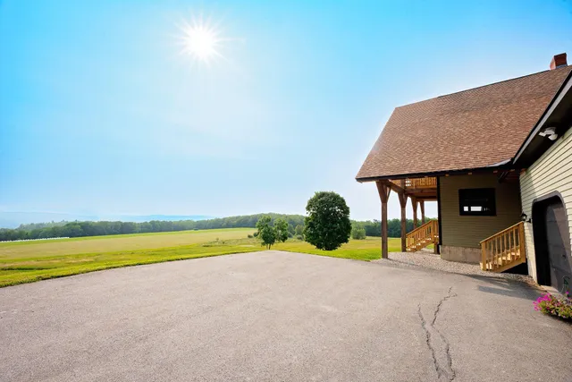 $634,900 | 380 Voter Hill Road, Farmington, ME 04938