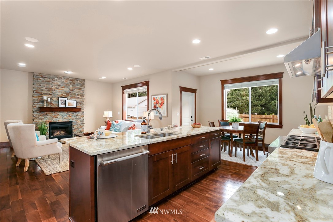 1904 Redmond Avenue Northeast Renton, WA 98056 - Photo 12 of 25 Gallery Image 12