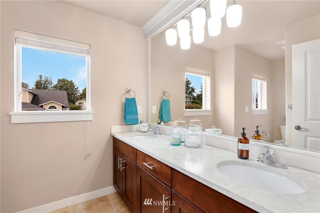 1904 Redmond Avenue Northeast Renton, WA 98056 - Photo 21 of 25 Gallery Image 21