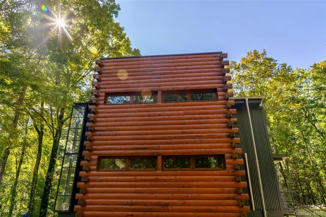 a view of a tall building