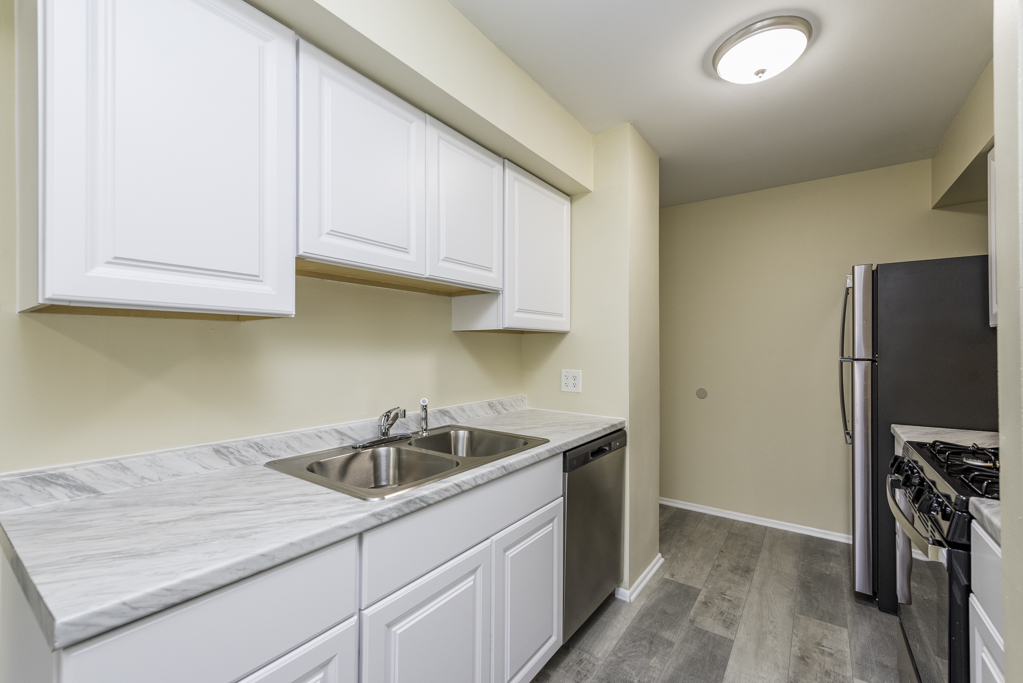 2634 Woodview Court Waukegan, IL 60087 - Photo 11 of 26