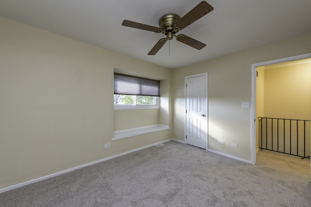 2634 Woodview Court Waukegan, IL 60087 - Photo 16 of 26