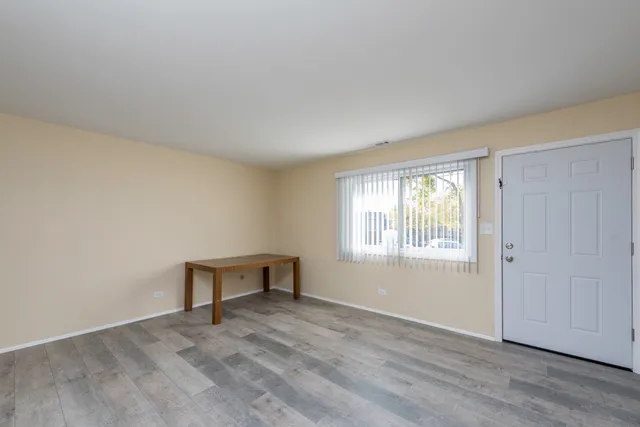 $189,900 | 2634 Woodview Court, Waukegan, IL 60087